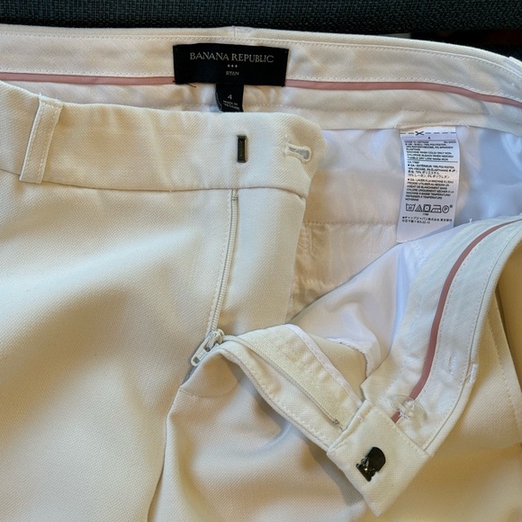 Banana Republic Off-White Suit - Blazer and Trousers - Picture 7 of 7